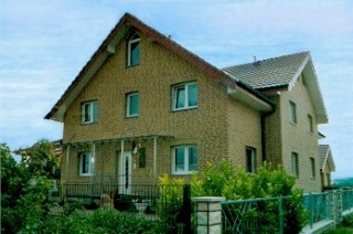 Neubau eines Zweifamilienhauses in Heßheim